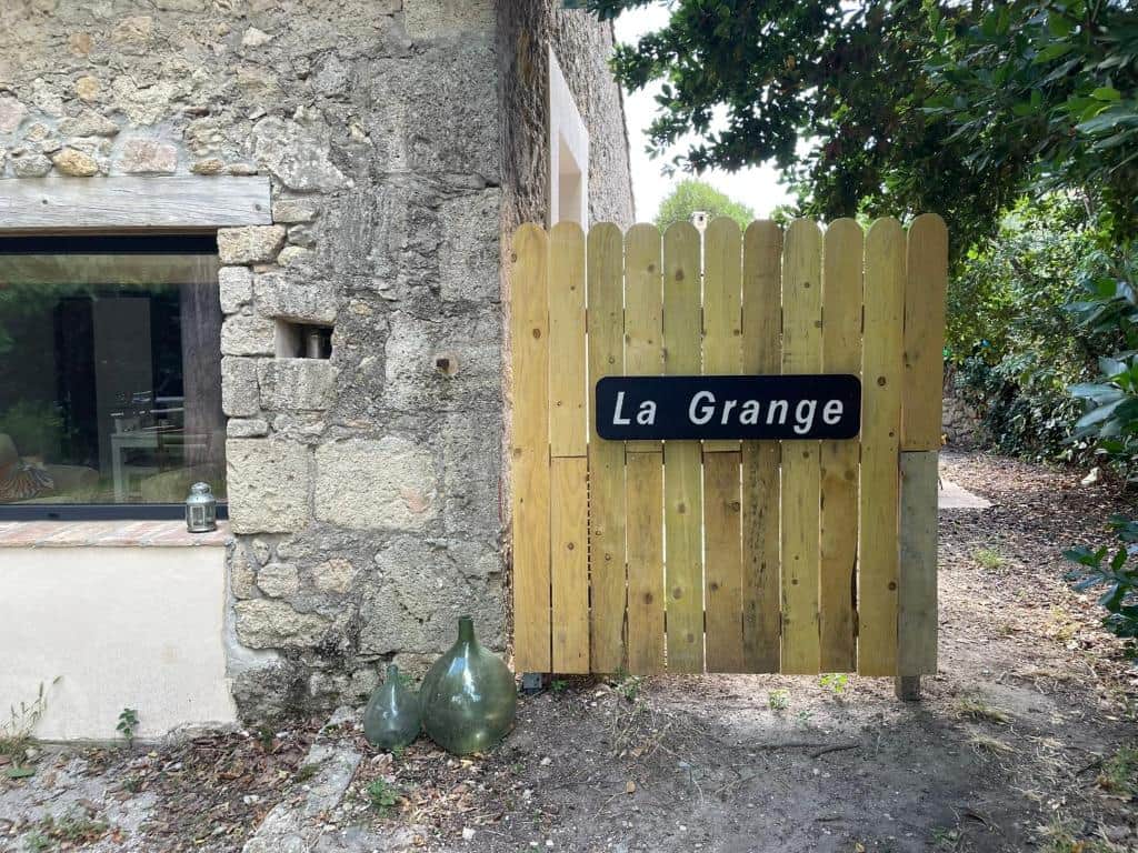 Entrée du jardin privatif