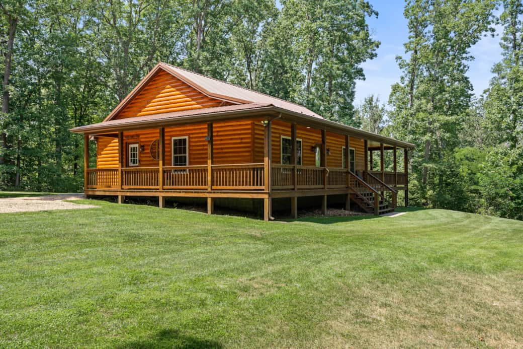 Welcome to the Barred Owl Lodge
