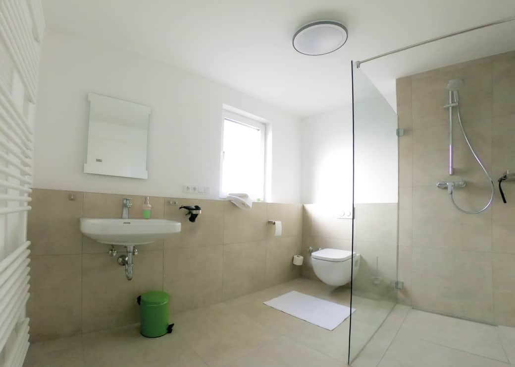 Badezimmer/bathroom Badezimmer/bathroom