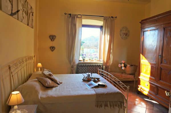Double-bedroom 