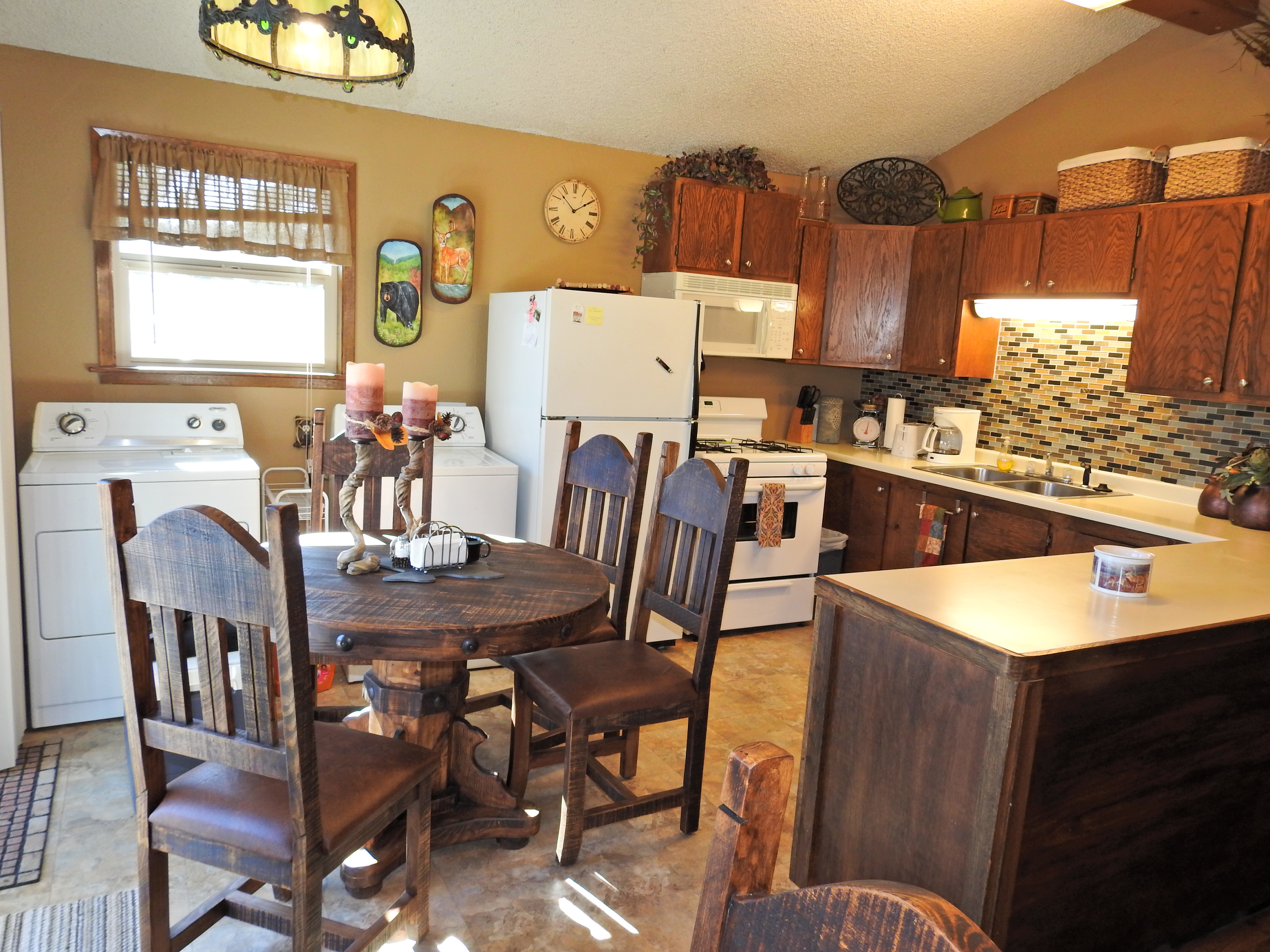 Kitchen Dinette