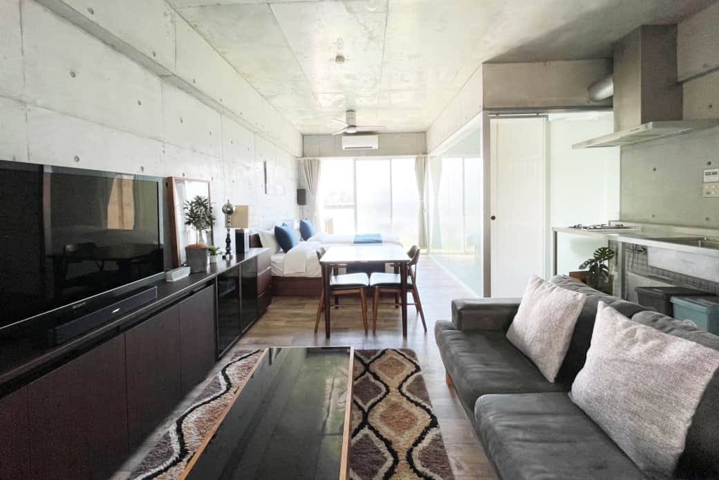 Penthouse Ikebukuro Loft — modern interior with private rooftop terrace Penthouse Ikebukuro Loft — modern interior with private rooftop terrace
