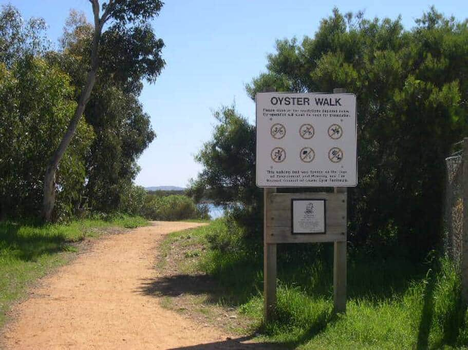 One of the main entry points to the fabulous Oyster Walk