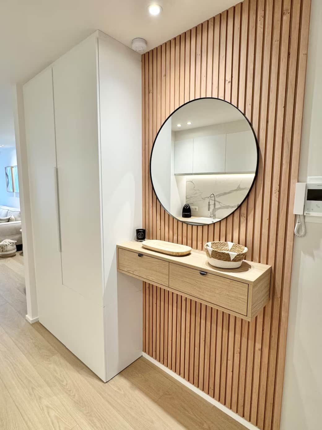 Entry of the apartment 