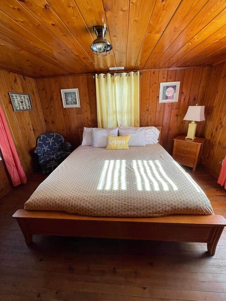king bed