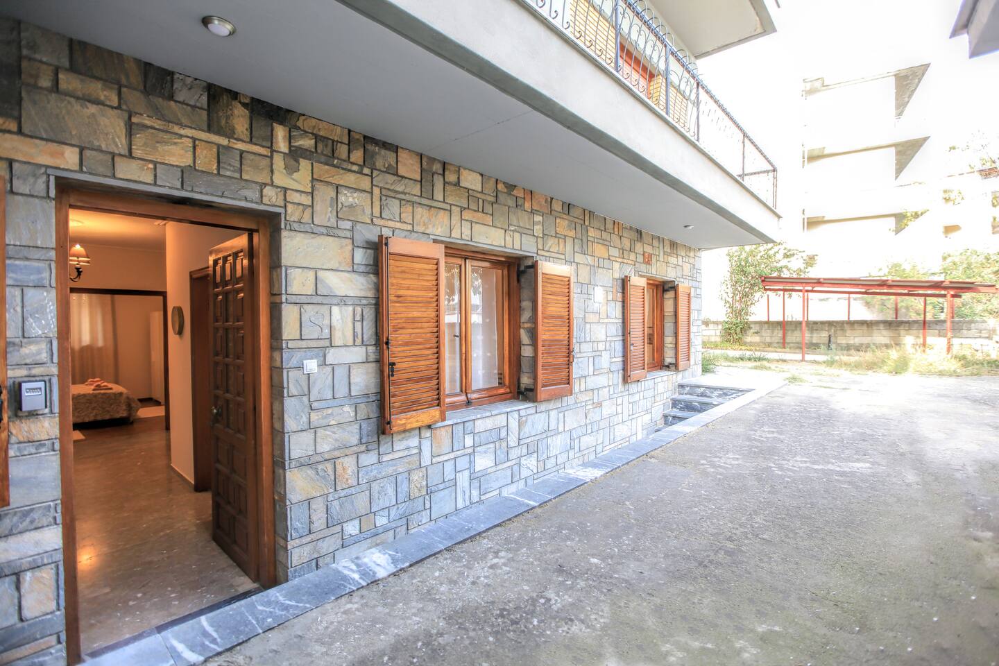 Only yours Meteora Family House