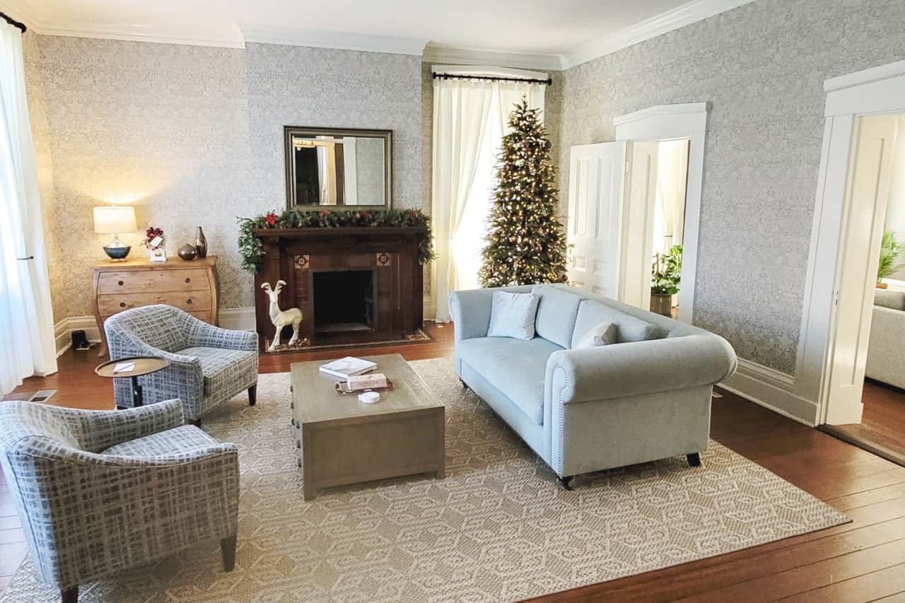 Parlor Seating