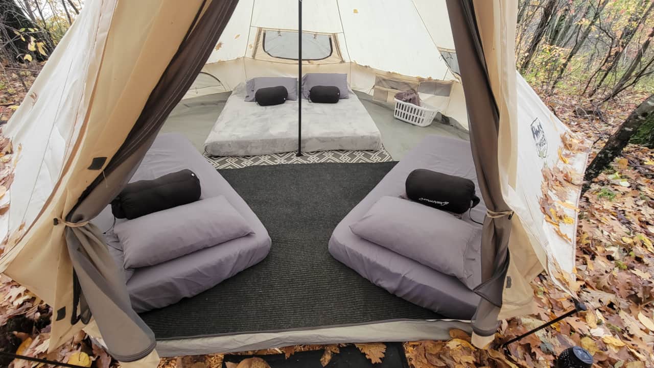 Setup as a king and 2 twins 