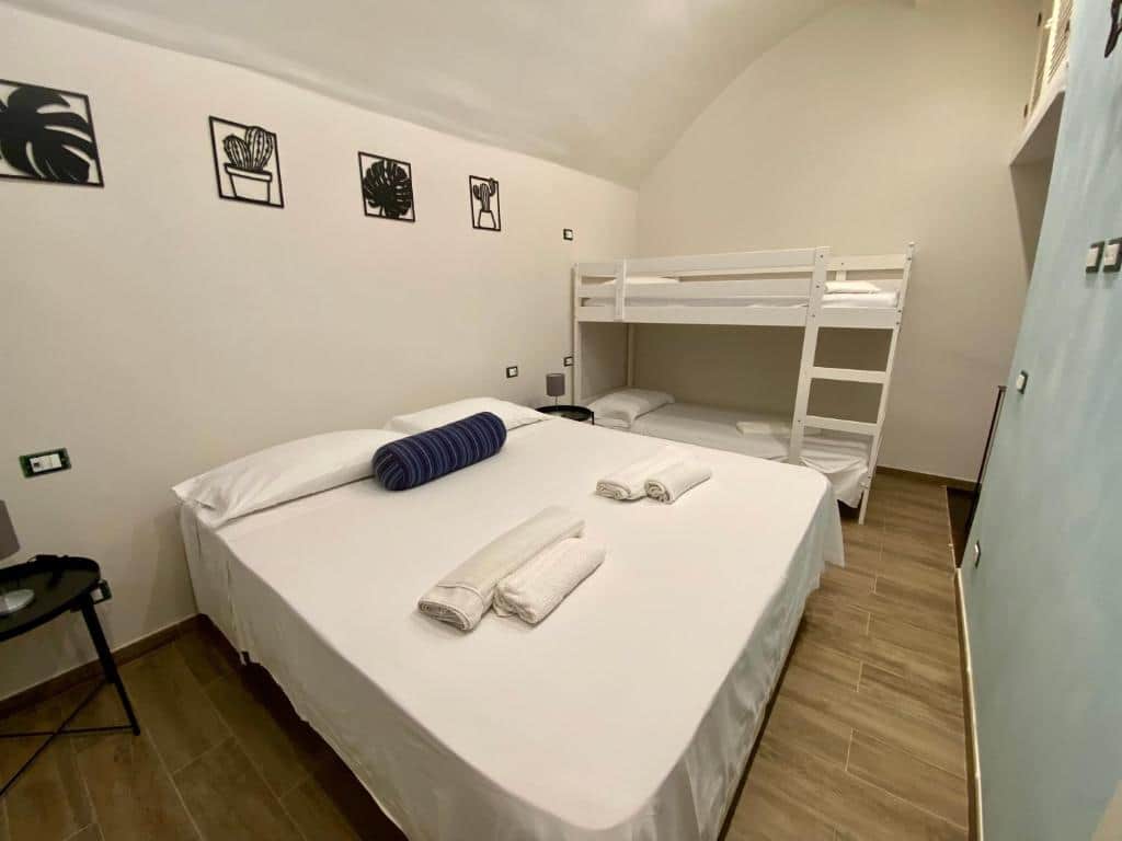 CAMERA DA LETTO 2 CAMERA DA LETTO 2