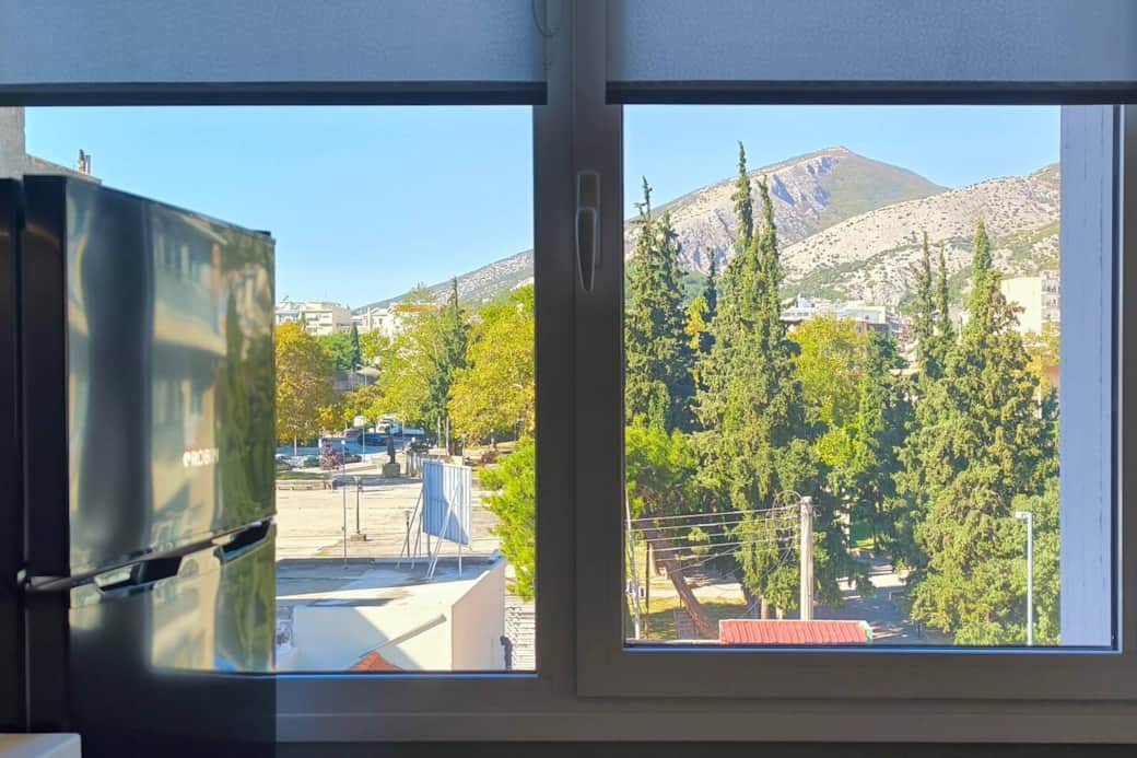 Θέα στην πλατεία Ηρώων Θέα στην πλατεία Ηρώων