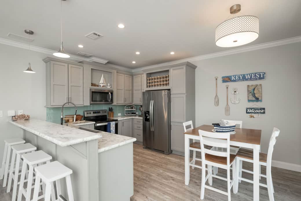 Kitchen, Dining and Breakfast Bar 