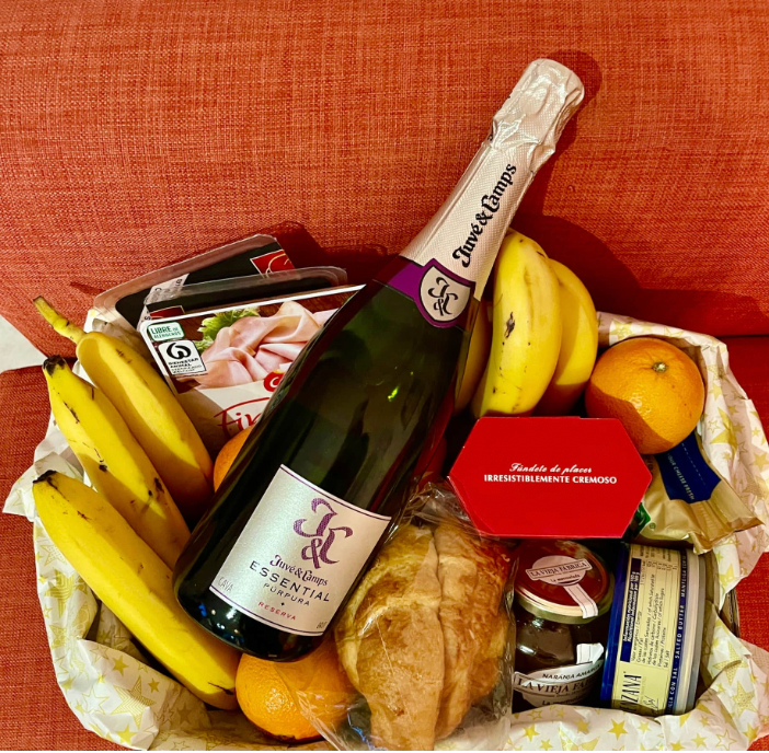 Bubbly Breakfast Hamper