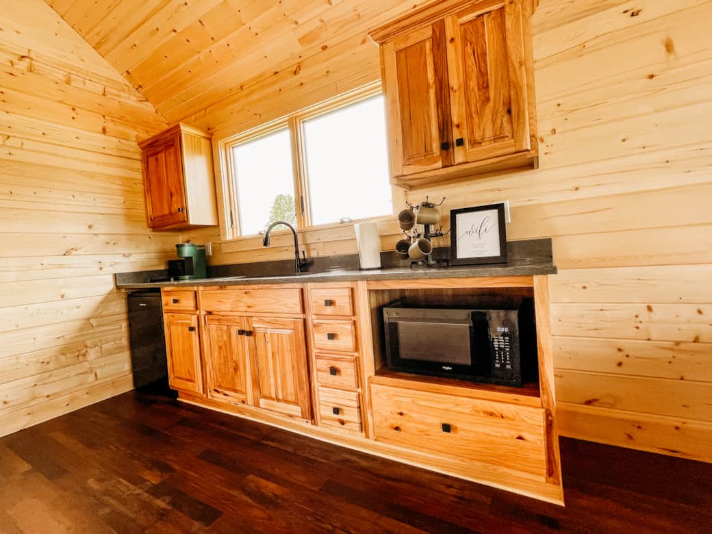 The Gobbler Cabin kitchenette