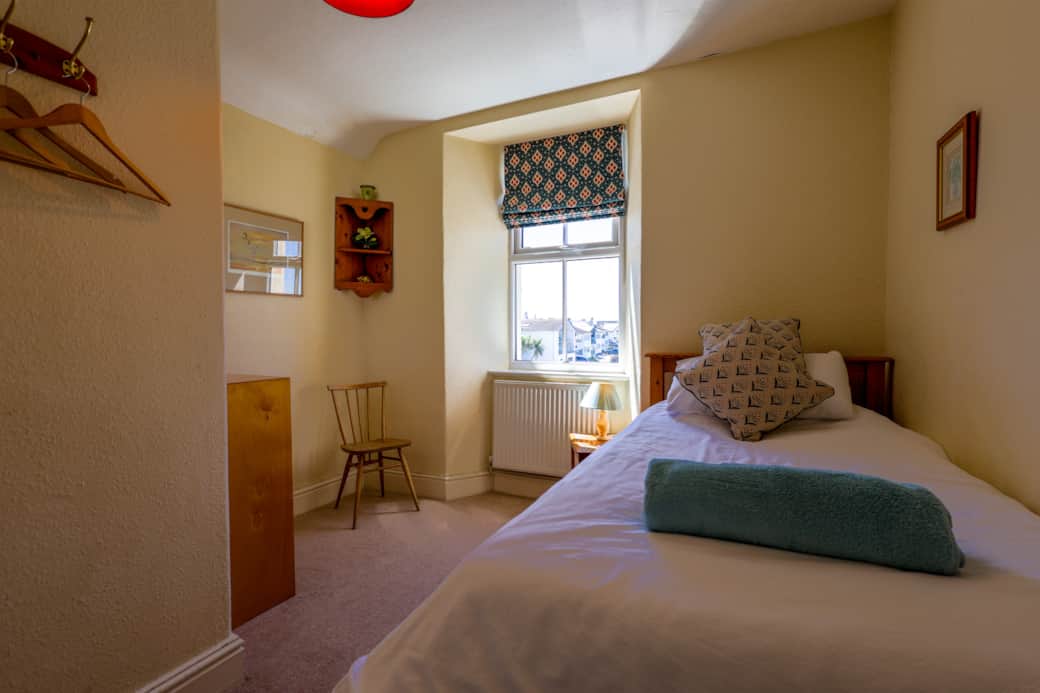 Bedroom 5 single bed