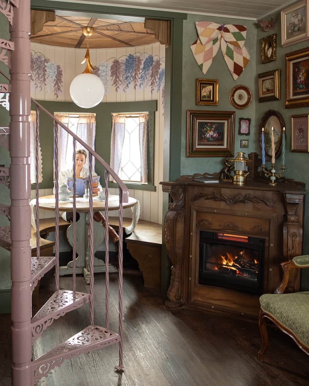 Dining Nook and Fireplace in Rapunzel's
