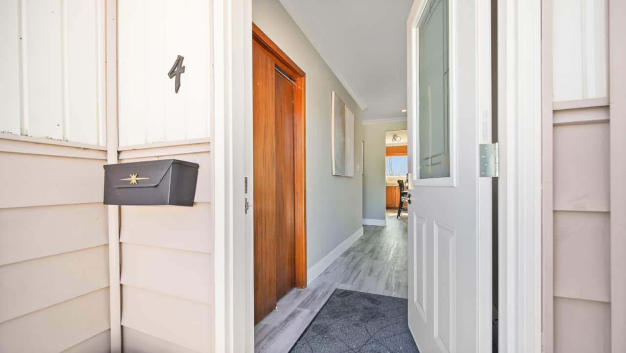 Entry way