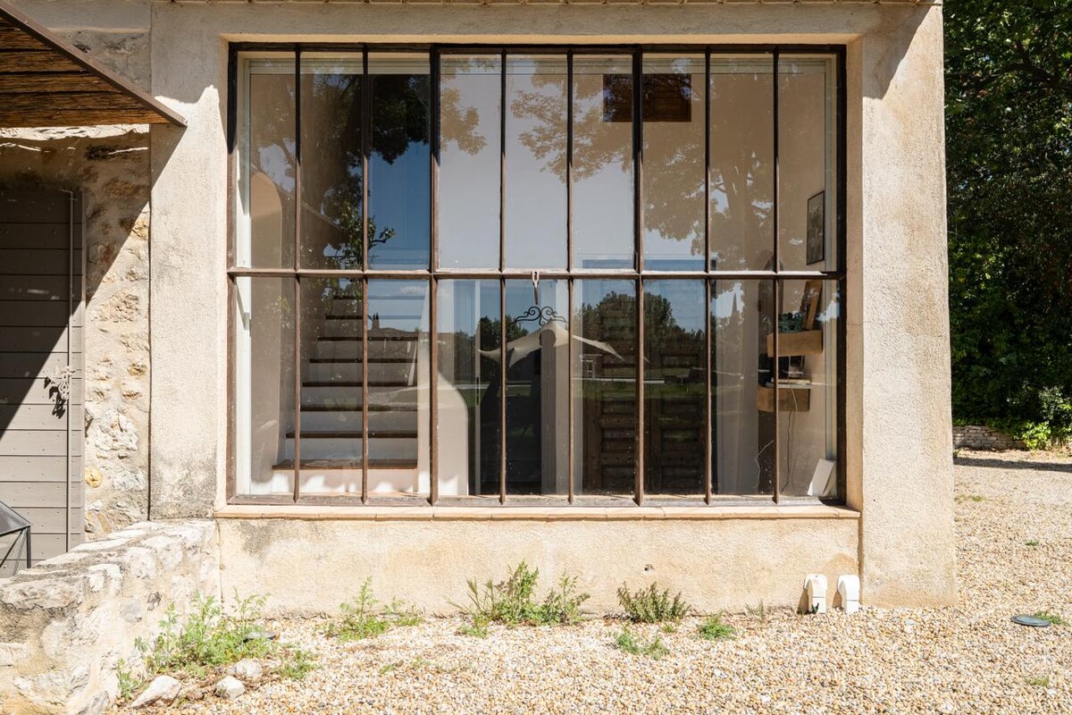 Provençal farmhouse & padel court swimming pool AC