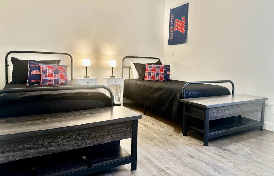 Twin Room Twin Room