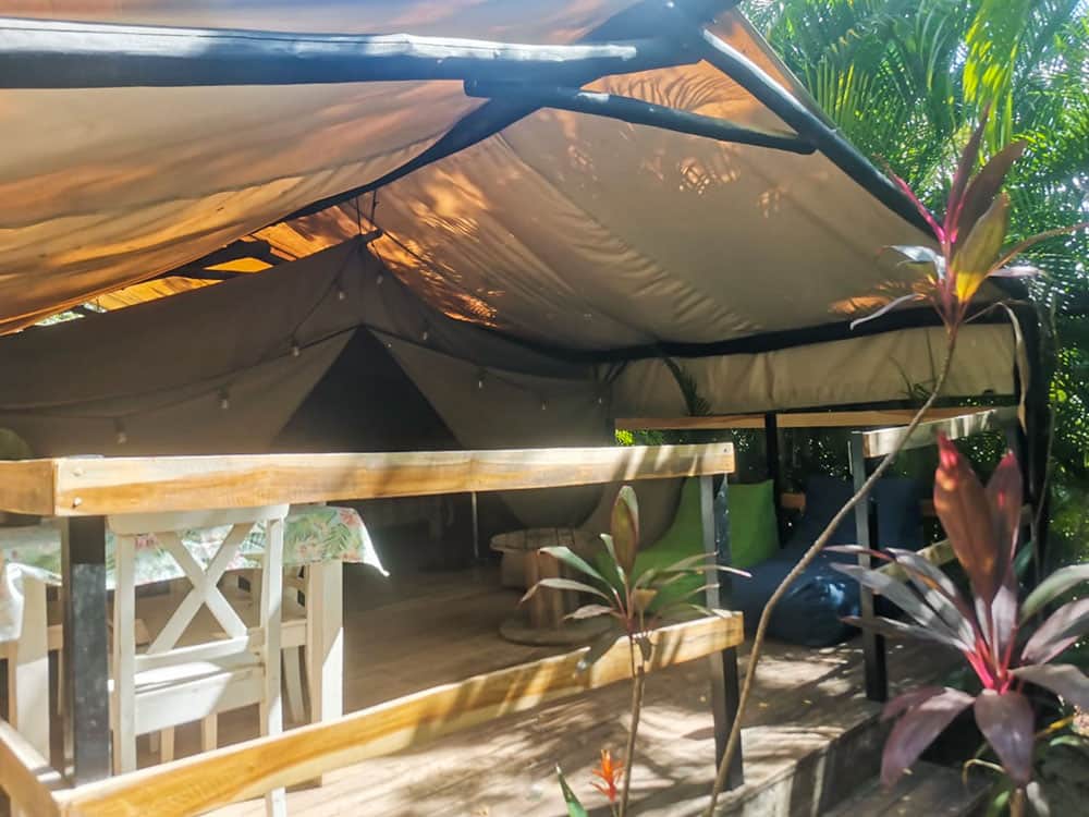 Glamping costa rica flor y bambu playa grande tienda amapola 1