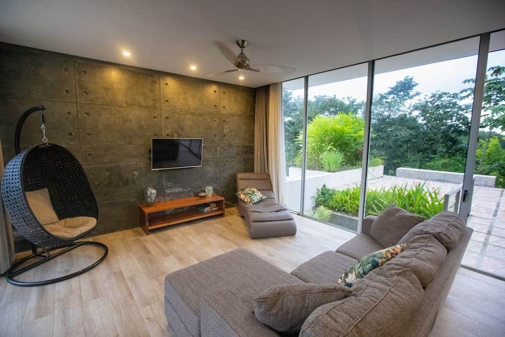 21dd50a3 2d63 4e32 804d 2132a1c866df