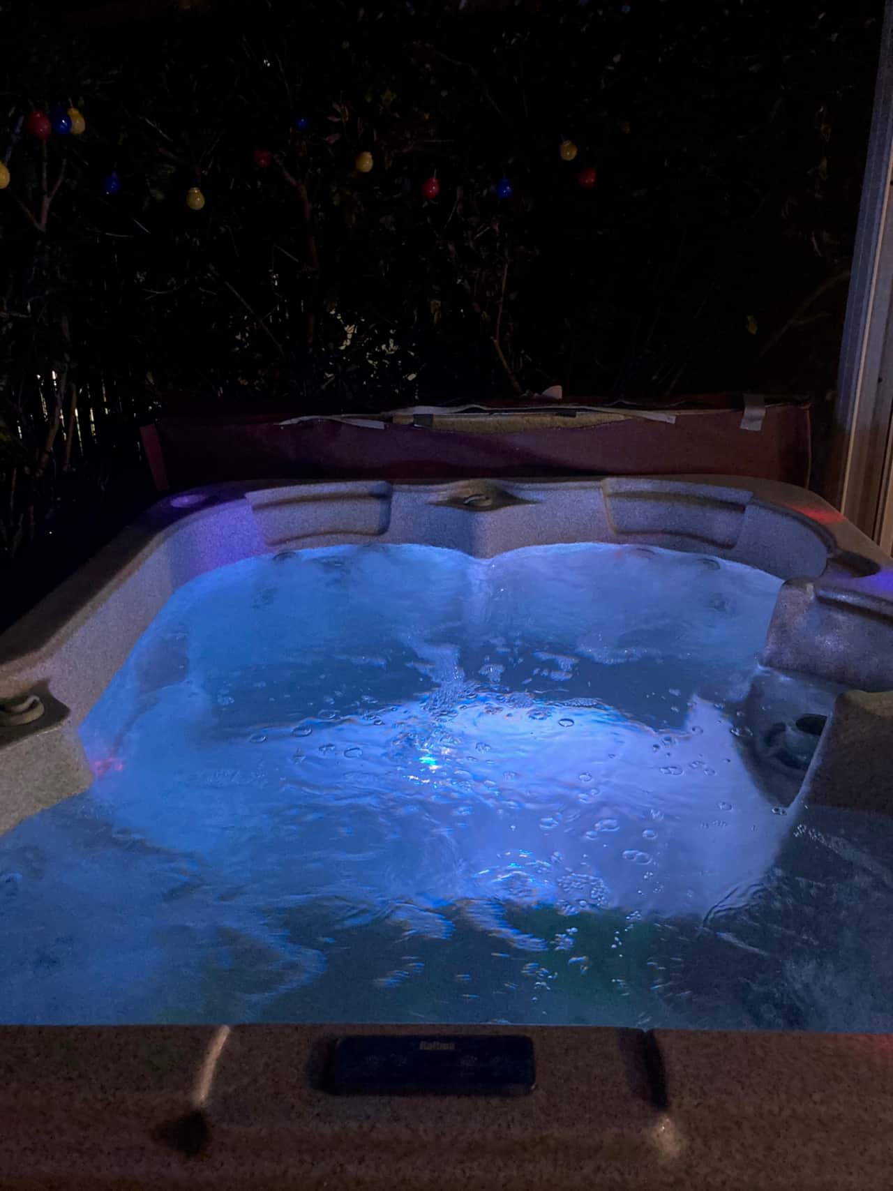 CS 25 Jacuzzi bleu
