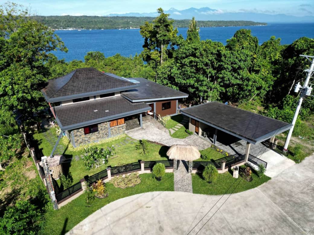 Kambali Vista Villa, in kembali Coast Residential Resort, kaputian area, Samal Island.   Facing the ocean, Talicud Island, Mount Apo, and Davao City a little further to the right. Kambali Vista Villa, in kembali Coast Residential Resort, kaputian area, Samal Island.   Facing the ocean, Talicud Island, Mount Apo, and Davao City a little further to the right.