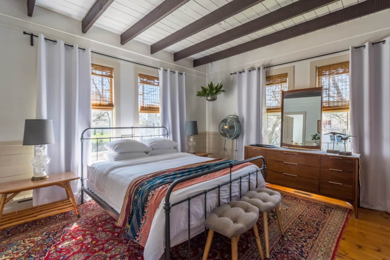 Queen Suite #3 (1-2 guests, full private bathroom)