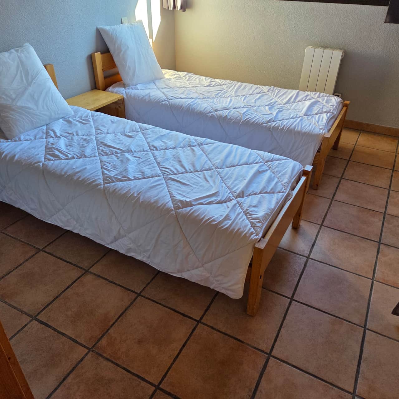 Chambre avec 2 lits simple