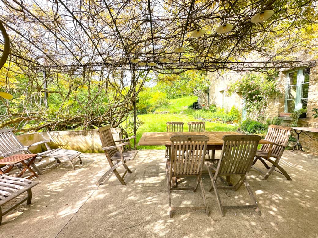 Terrasse Gite Brouguignon Clos de Fougères