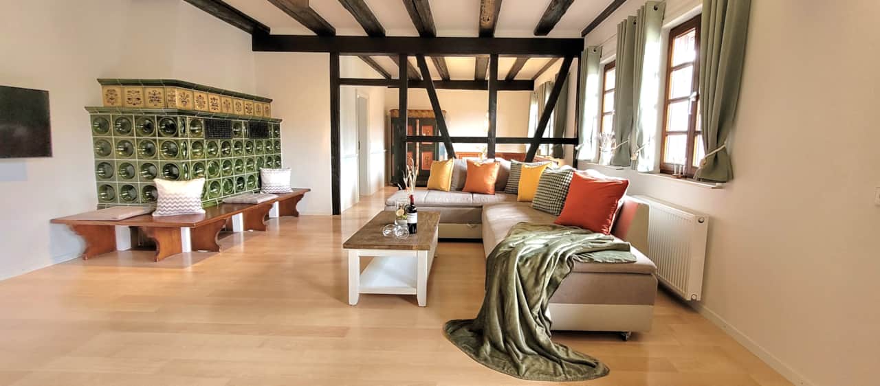 Höflehube-Wohnzimmer-Höflelounge