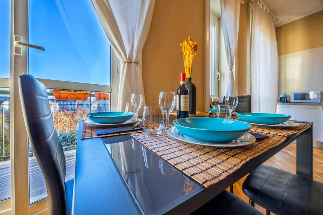 Modern dining table, ideal for four people Modern dining table, ideal for four people