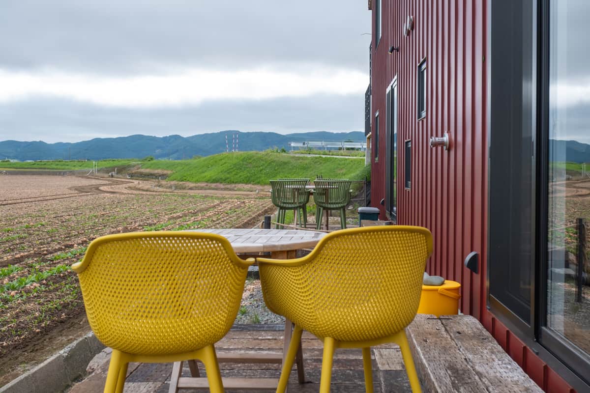 Take in the Daisetsu mountain views from the private terrace of your suite at 縁EN in Furano