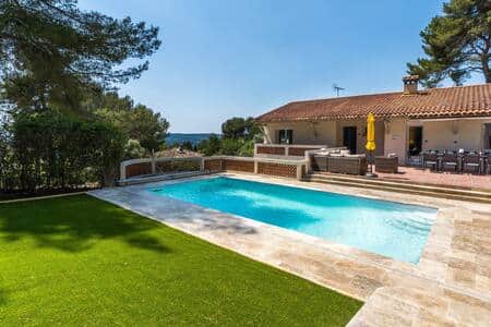 Piscine chauffée en saison