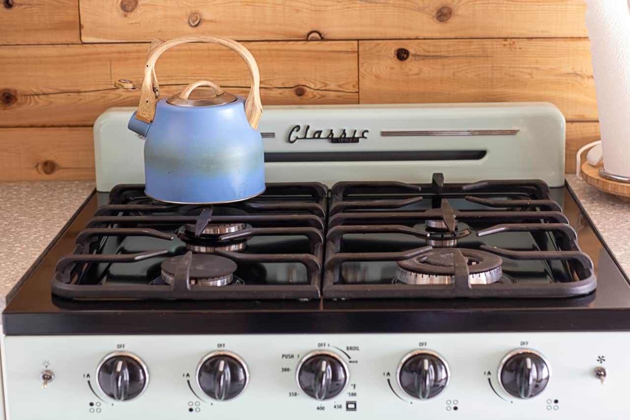 "Retro" Style Gas Range