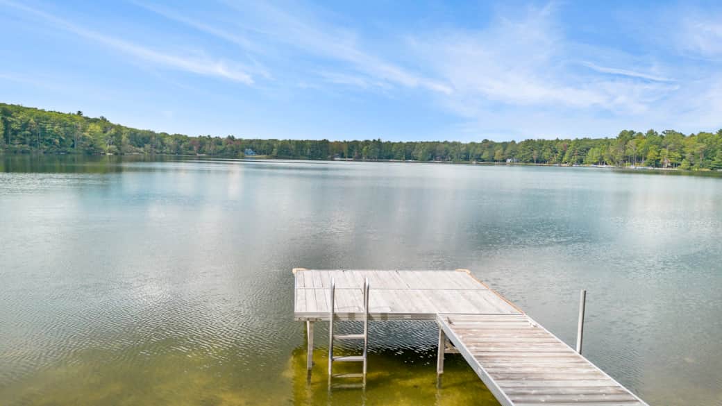 Platform dock to fish or just sit and enjoy the stars