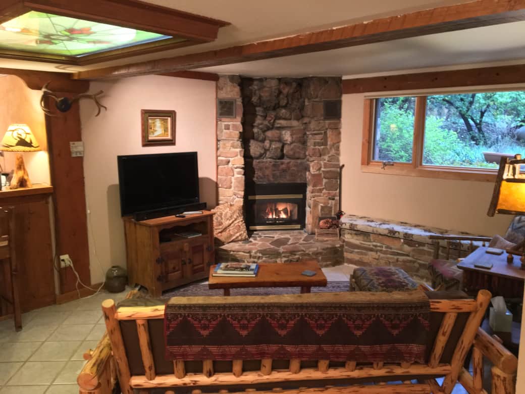 Pine Cone Motor Inn British Columbia Canada Pine Cone Inn - Apartment in Sandia Park