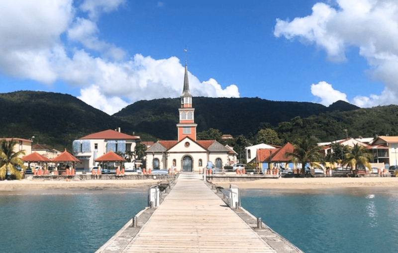Eaux turquoise d'une plage des Anses-d'Arlet