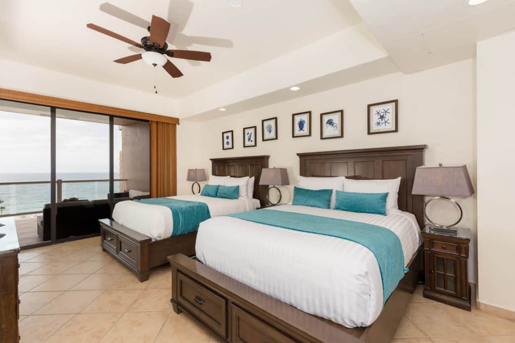 2 Queen Beds in the Master Bedroom 2 Queen Beds in the Master Bedroom