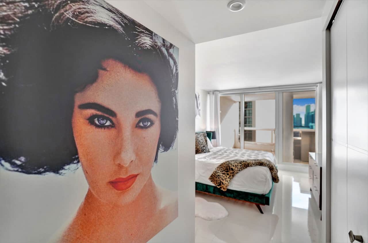 Some Like it Hot! (4 bedroom condo)
