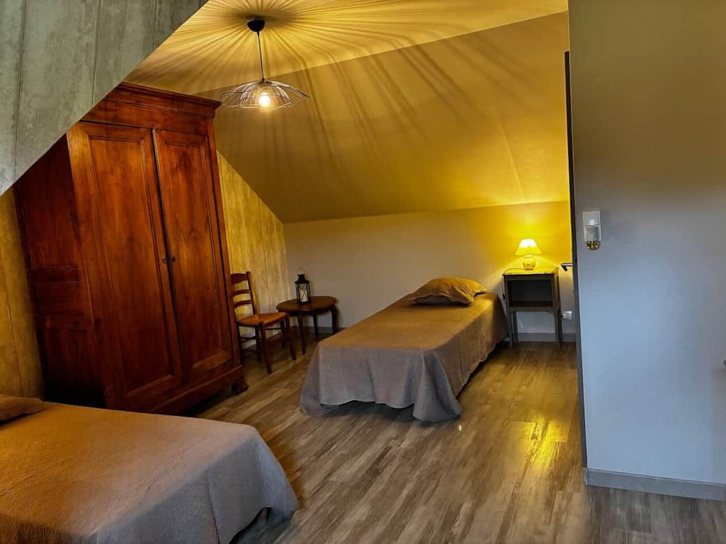 Chambre à l'étage - 2 lits simples