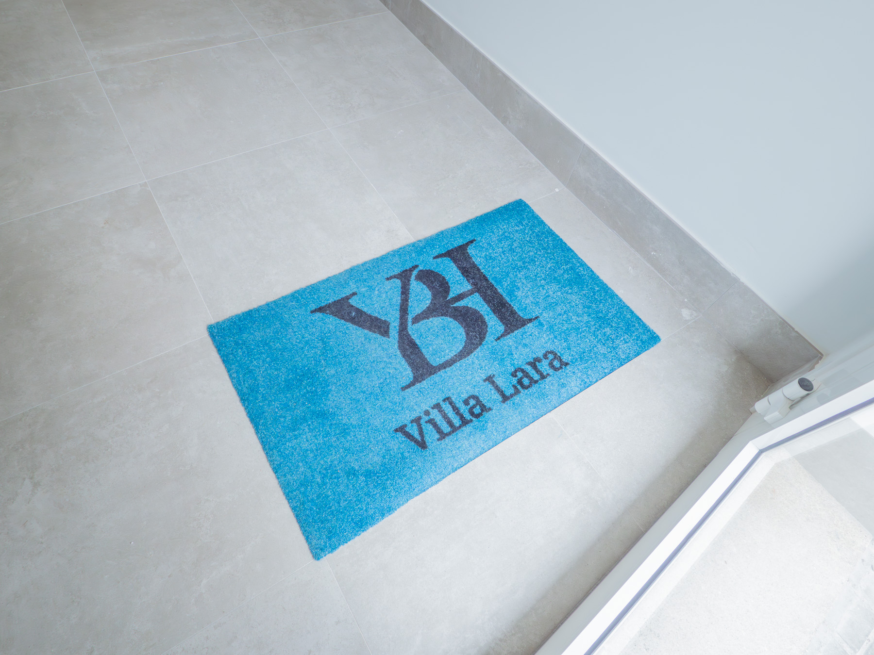 YBH Villa Lara - 001