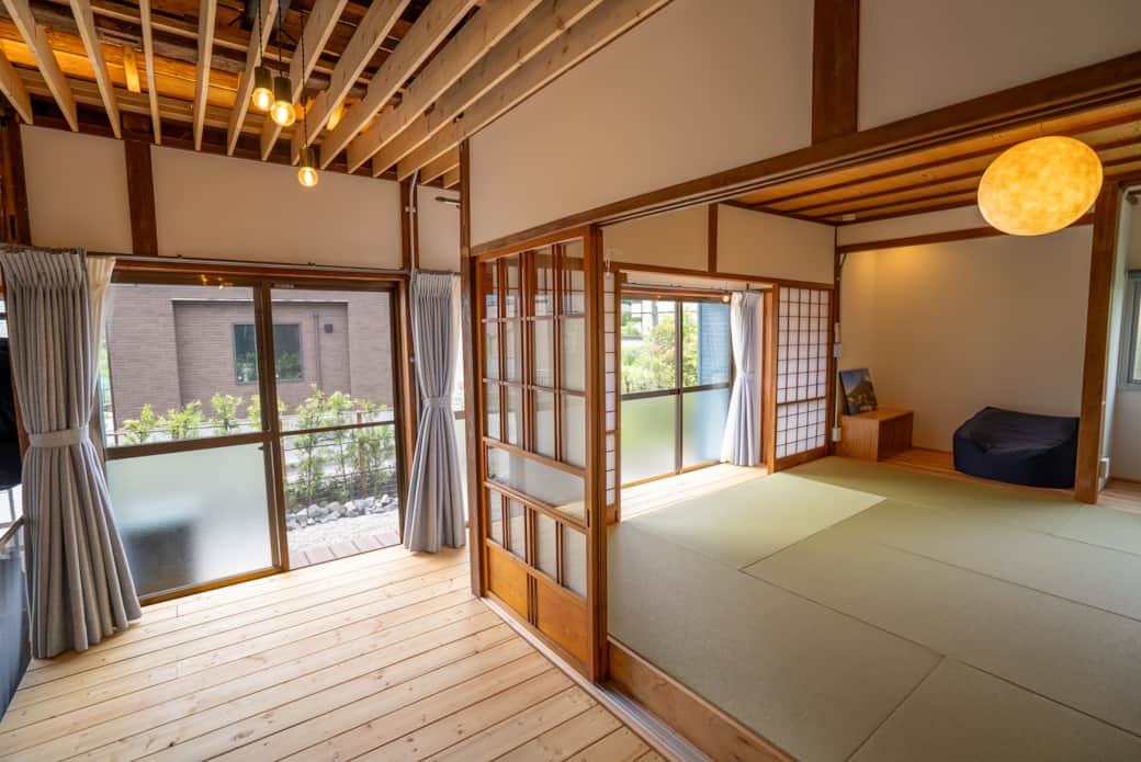 Outside view, indoor terrace, tatami rom