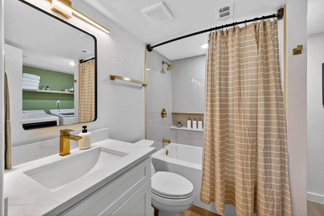 Spacious and bright hall bathroom.