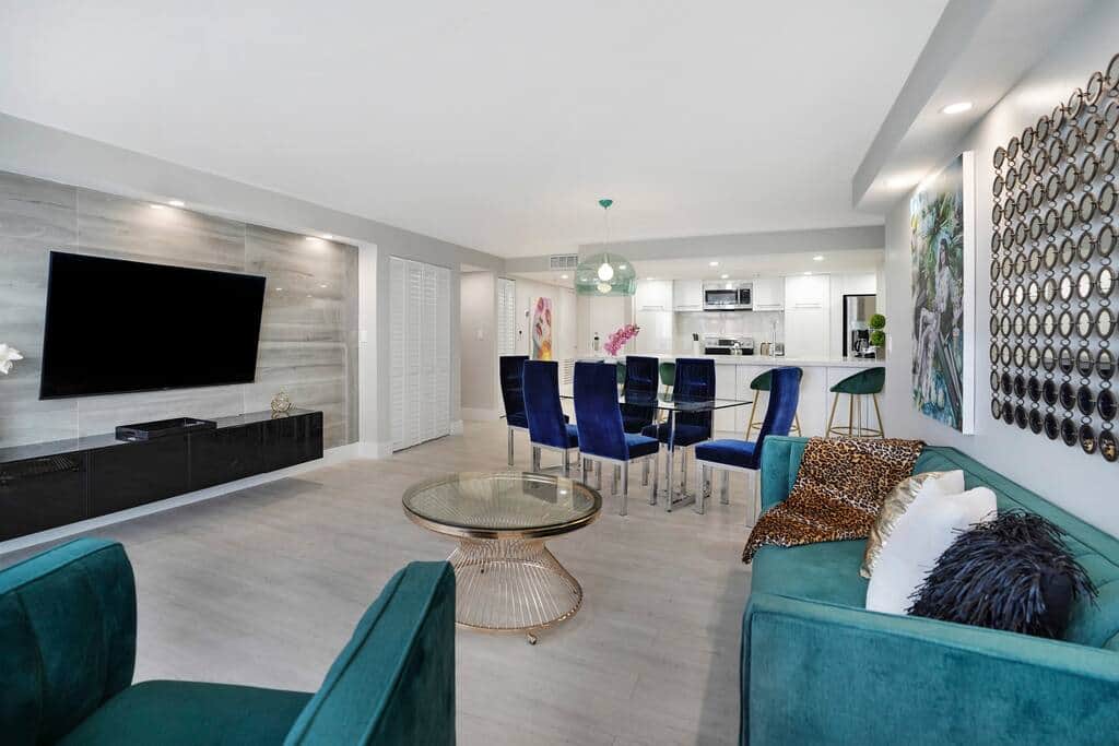 Living room, dining area, washer/dryer, Roku streaming tv, balcony access