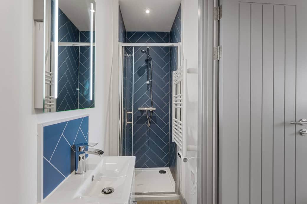 Ensuite attached to Bedroom 2 Ensuite attached to Bedroom 2