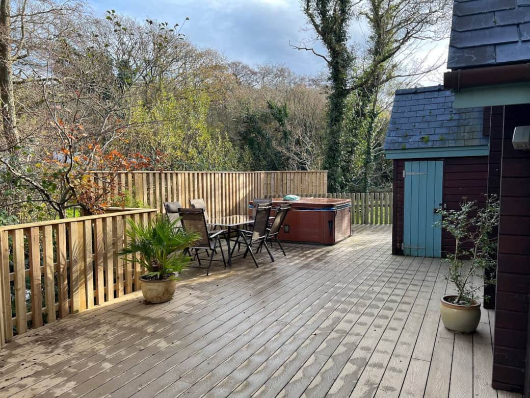 Large deck at rear, safe for children to play, table and chairs for 6