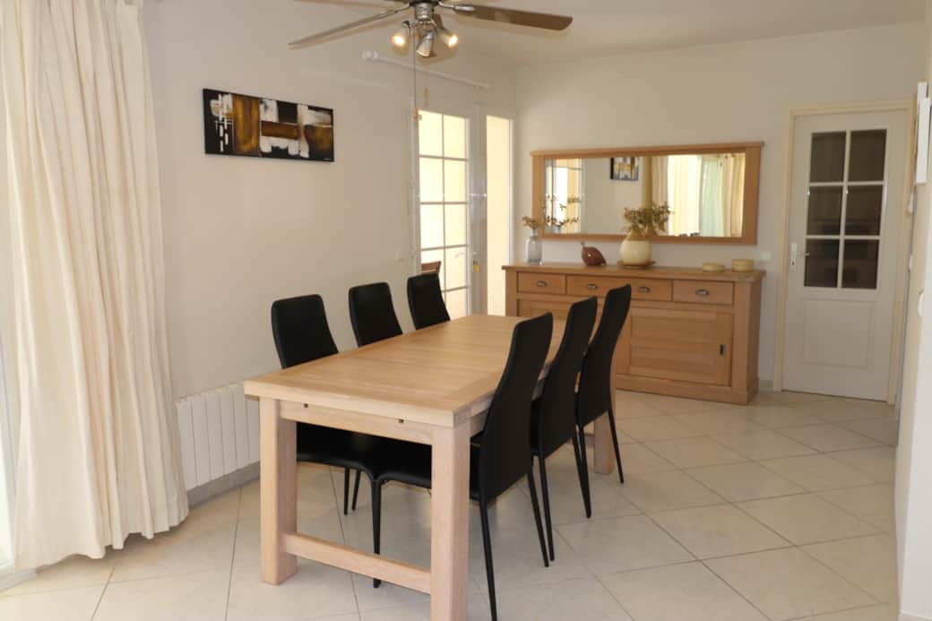 10 - Salle à manger 10 - Salle à manger