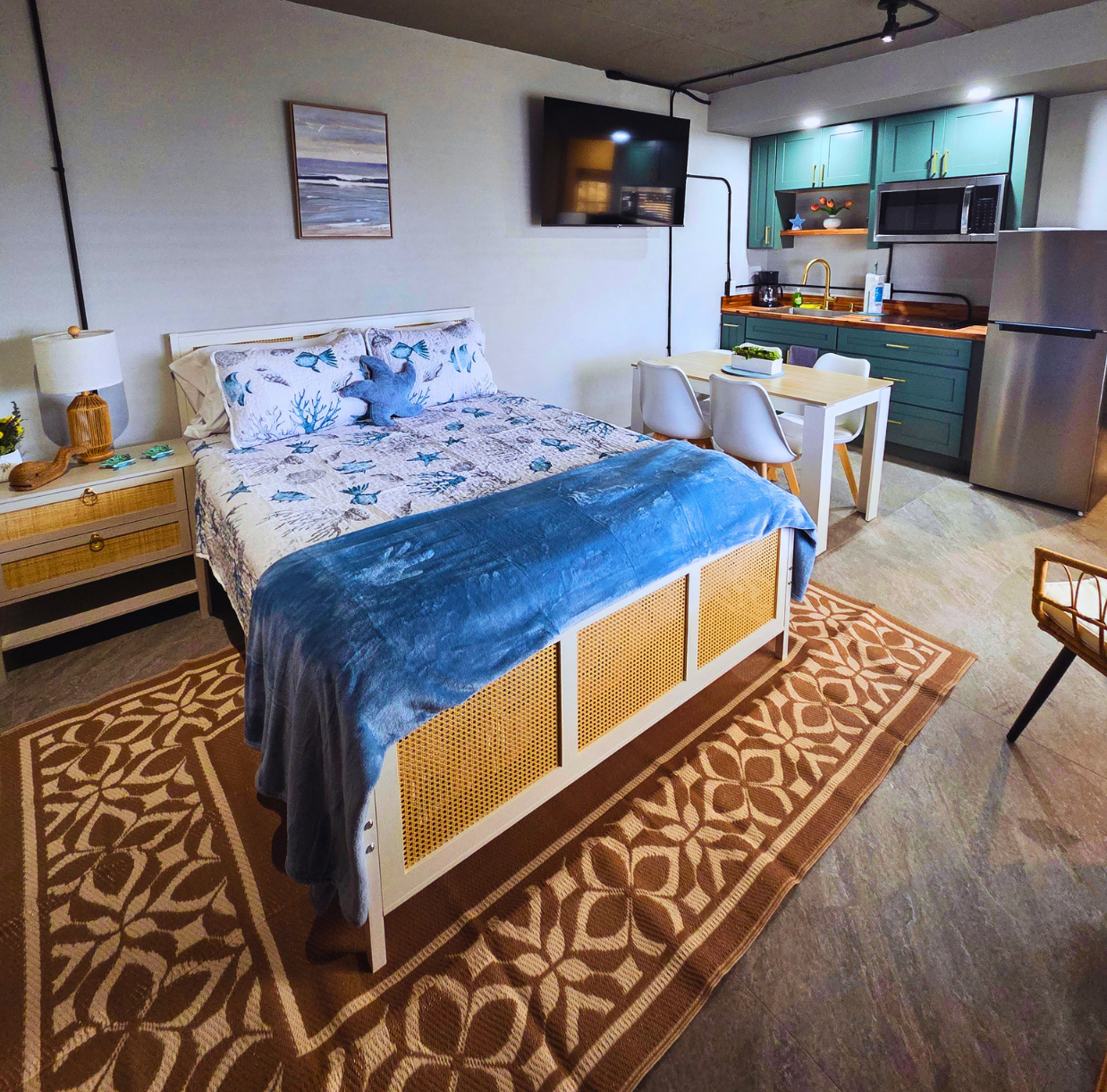 The perfect seaside retreat with cozy seating and a fully equipped interior. Treasure Island, FL 