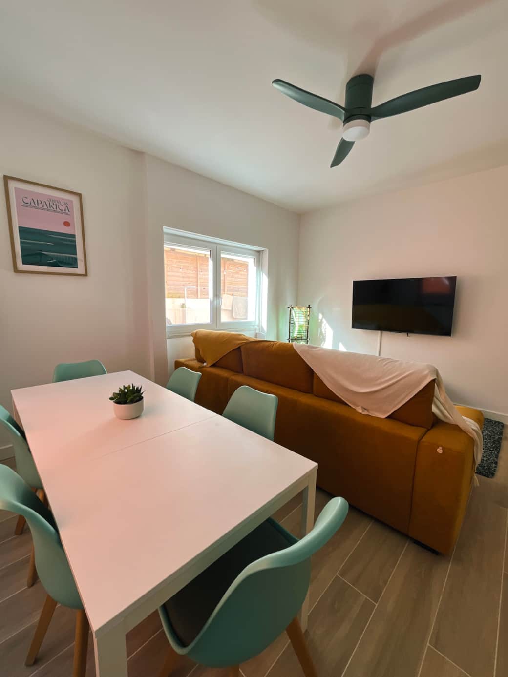 Living room- dining table