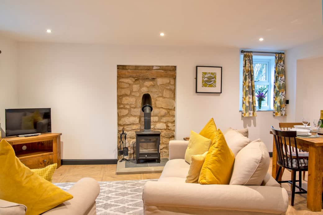 Henmore Living room b